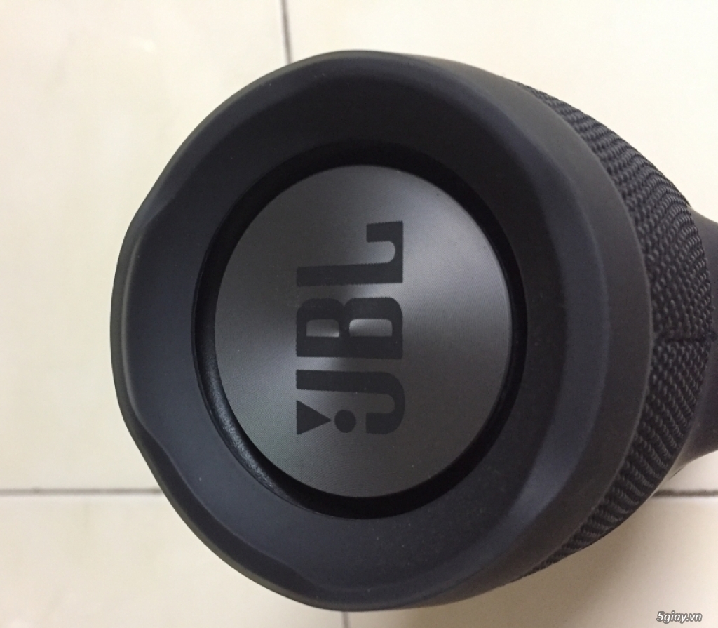 Loa JBL charge 3 màu đen mới 99% full box