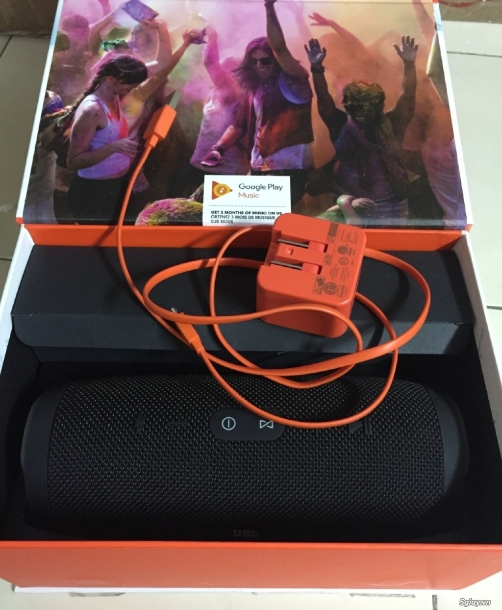 Loa JBL charge 3 màu đen mới 99% full box - 4