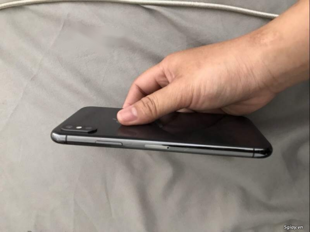 Cần bán iphone X 255G mới 99%