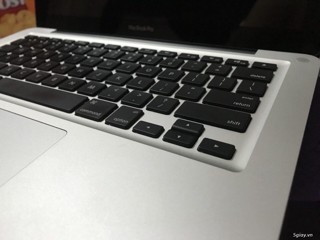 Cần bán macbook pro
