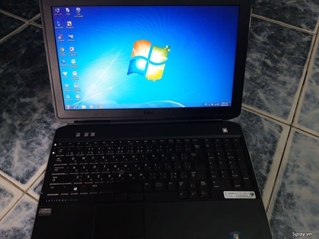 Dell Latitude Intel Core i5 4 GB 320 GB - 3