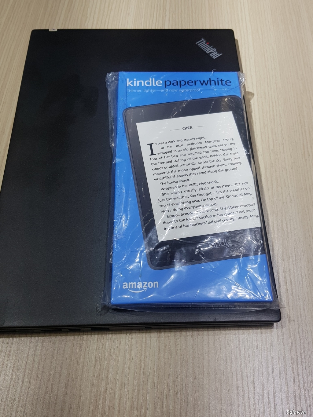 Máy đọc sách Amazon Kindle PaperWhite Gen 4 8GB ver 2019 chống nước - 1