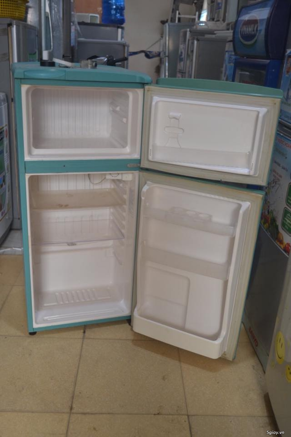 Tủ lạnh cũ Sanyo 120L new 85% ga zin 100% chạy êm Bh 6T,Freeship nội