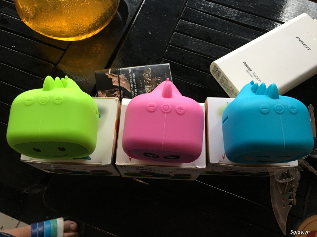 Loa bluetooth hình mặt cười - 1