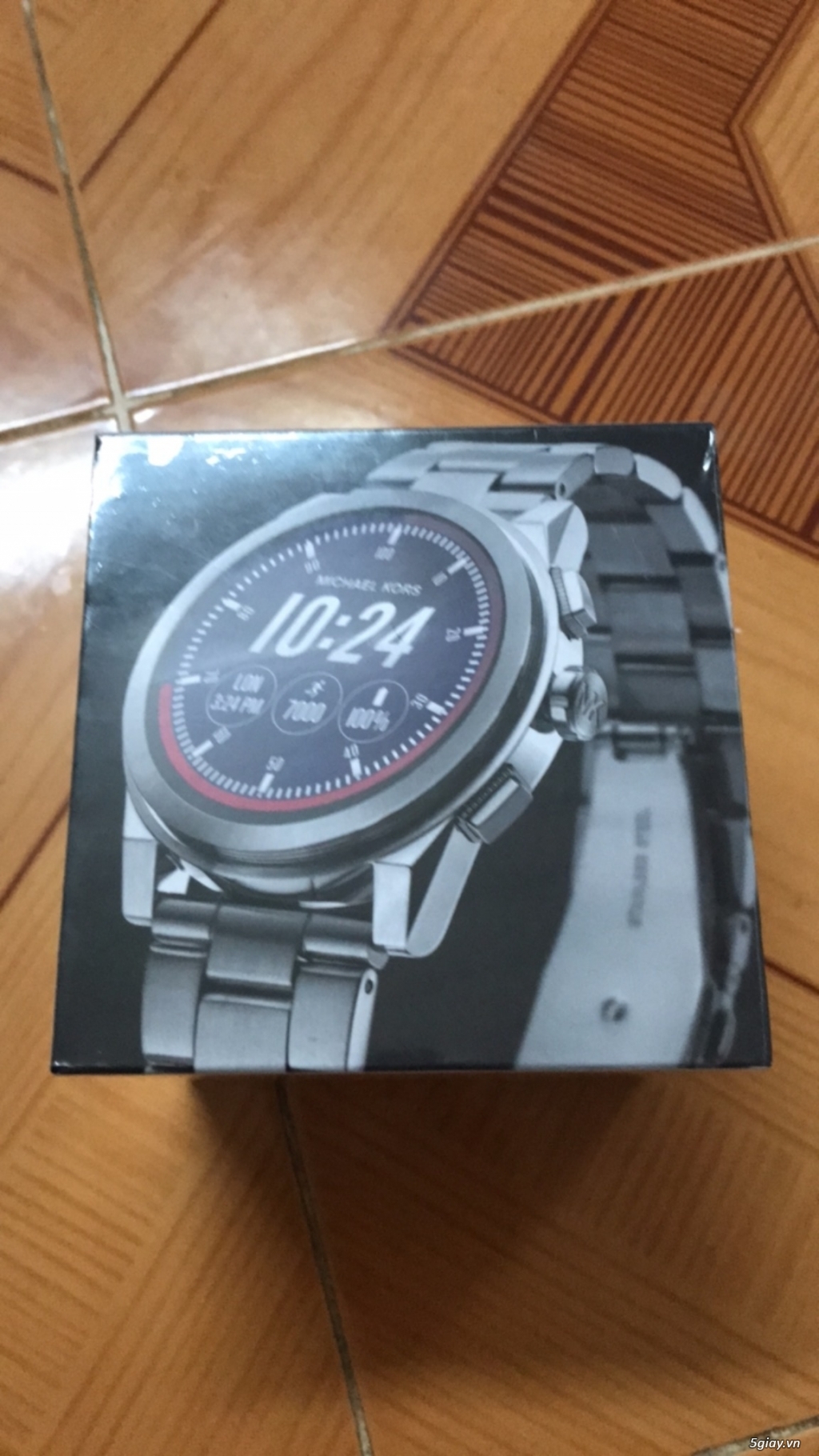Cần bán đồng hồ smart watch Micheal kors - 3