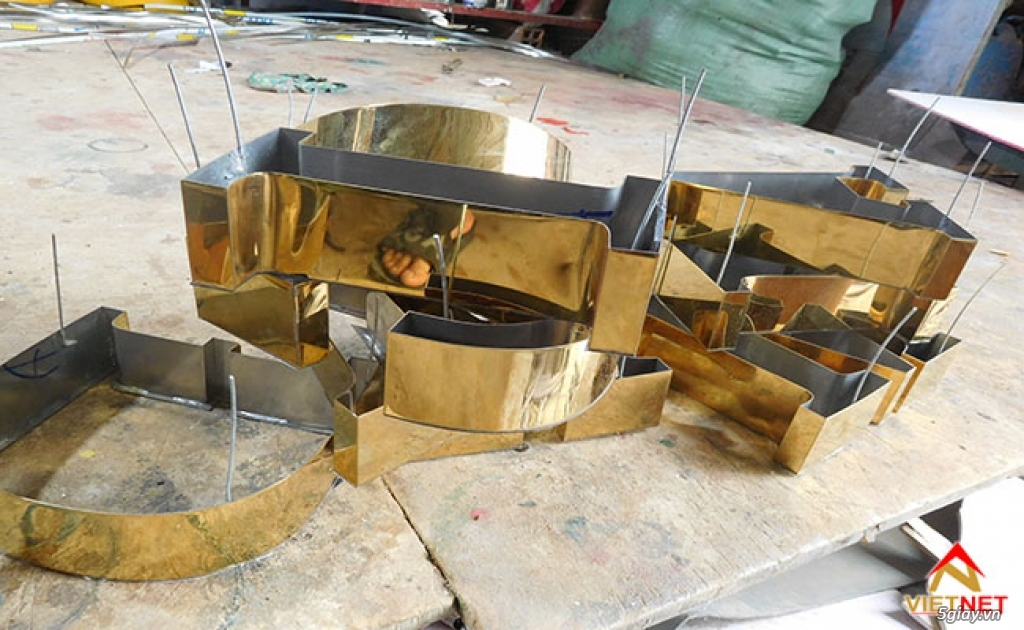 Tổng hợp những mẫu chữ inox vàng đẹp, giá rẻ, chất lượng - 3