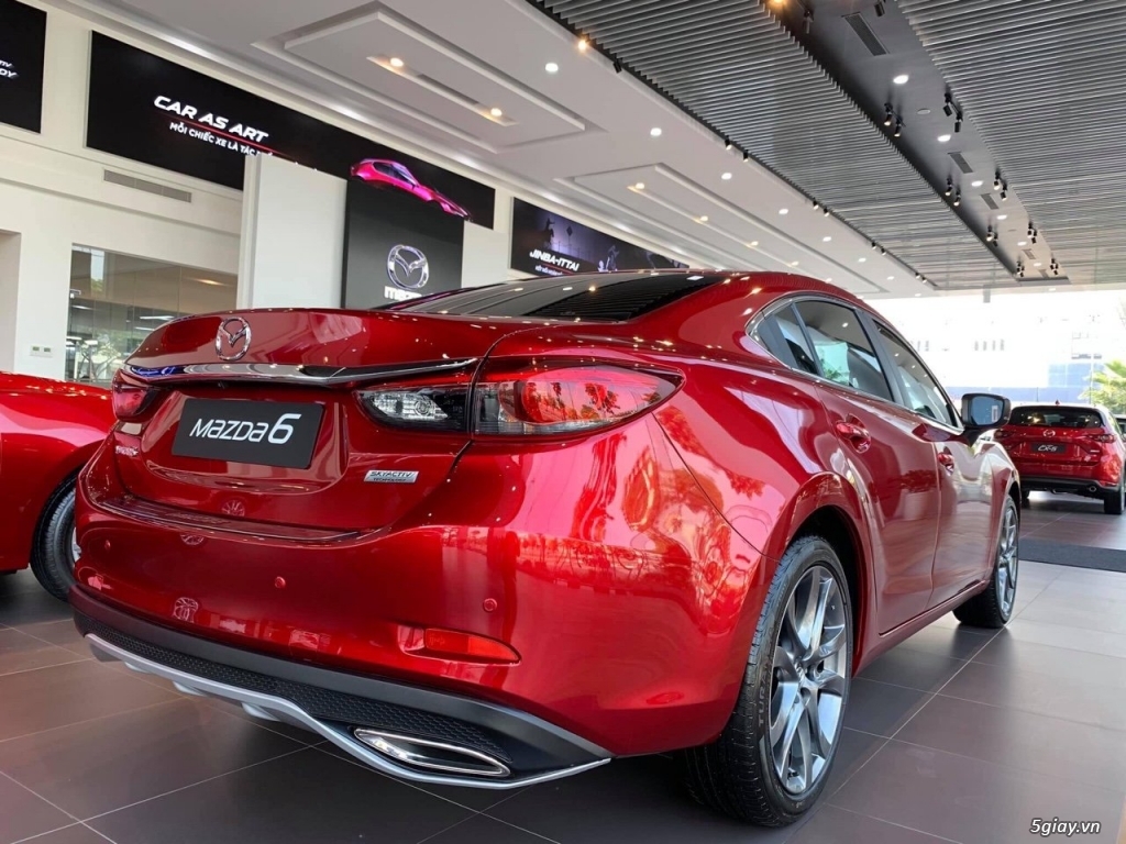 Mazda 6 2019 2.0L Giảm giá đến 35 triệu - 2