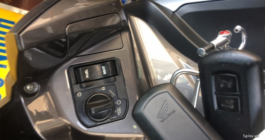 Xe Honda Airblade 2018 khoá Smartkey - 5