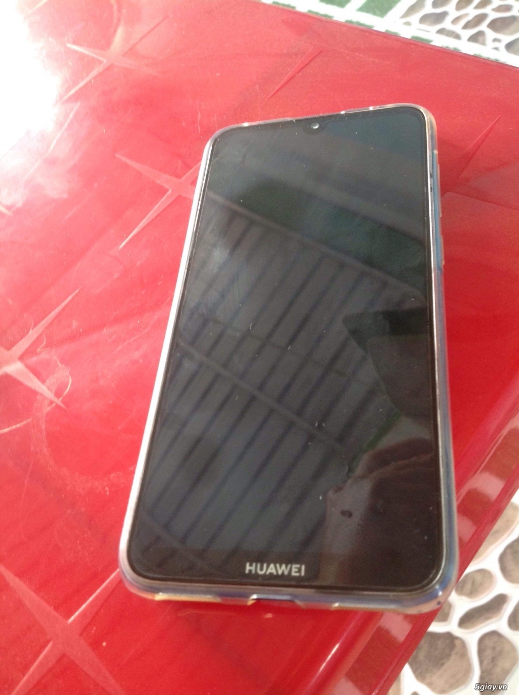 Cần bán huwei y7 pro 2019 mới 99% - 2
