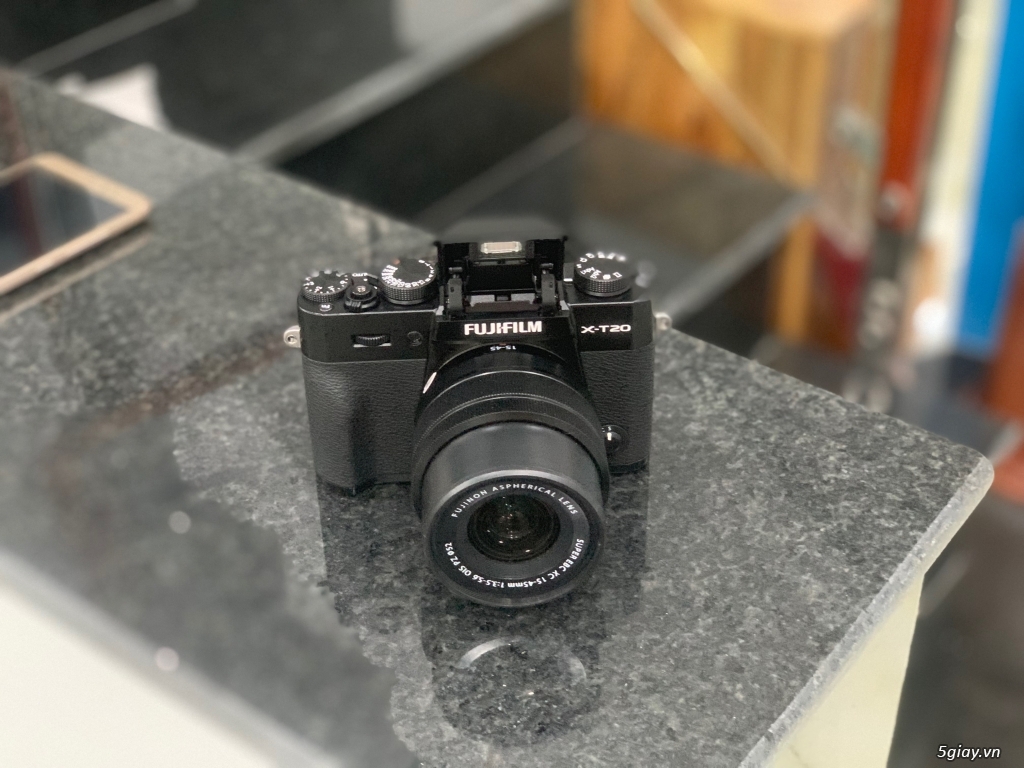 Cần bán máy ảnh Fujifilm X-T20 (24.3MP) + lens + thẻ nhớ - 4