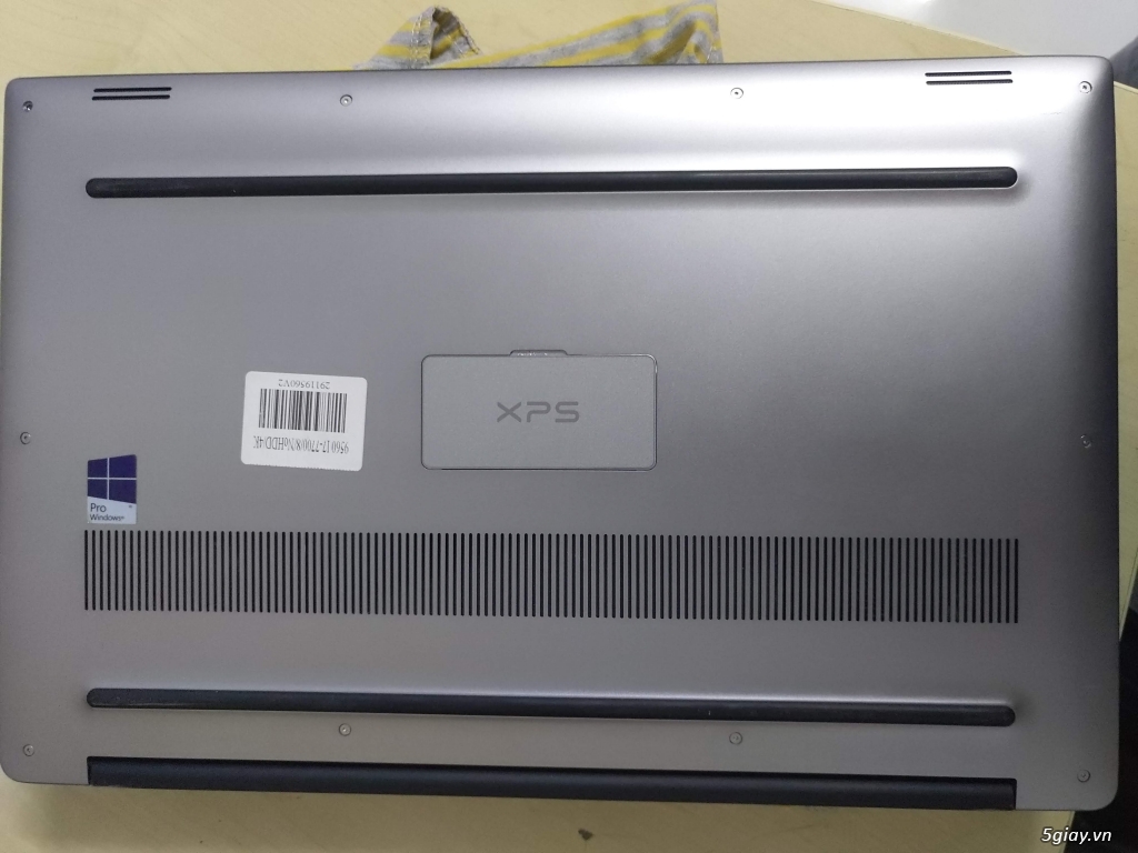 DELL XPS 9560 I7/16/1050/SSD256/4K Cảm ứng - Mới 99% - 2