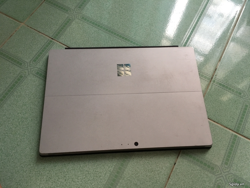 Surface Pro 4 core i5 6300, ram 8gb, ssd 256gb ko cảm ứng