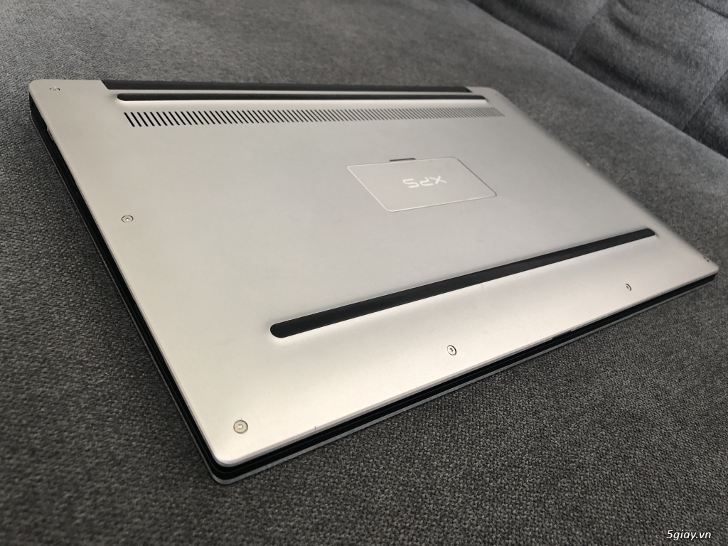 Dell XPS 9360 i7 thế hệ 8550u/8G/256Gb/QHD+ touch mới 99% - 5