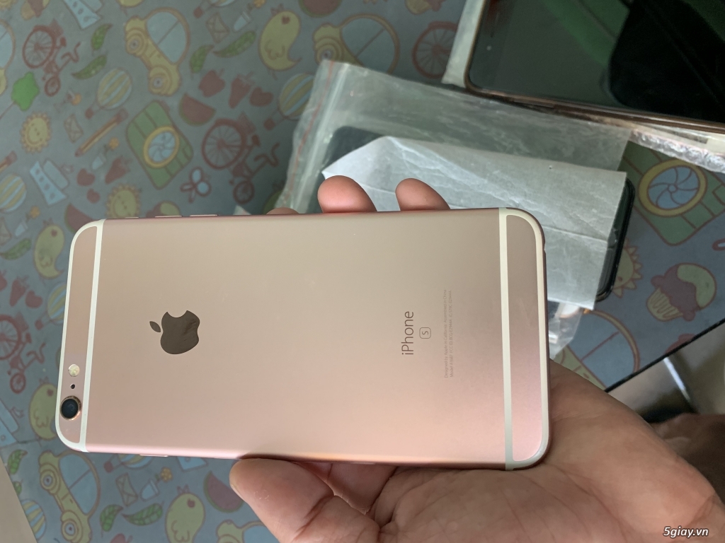 6splus 32G rose 99% keng full quôc tế