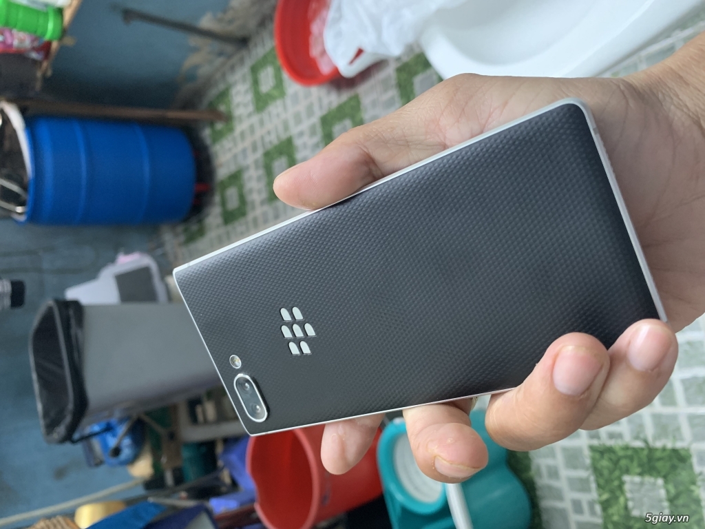 Blackberry key 2sim bạc đep zin cây - 3