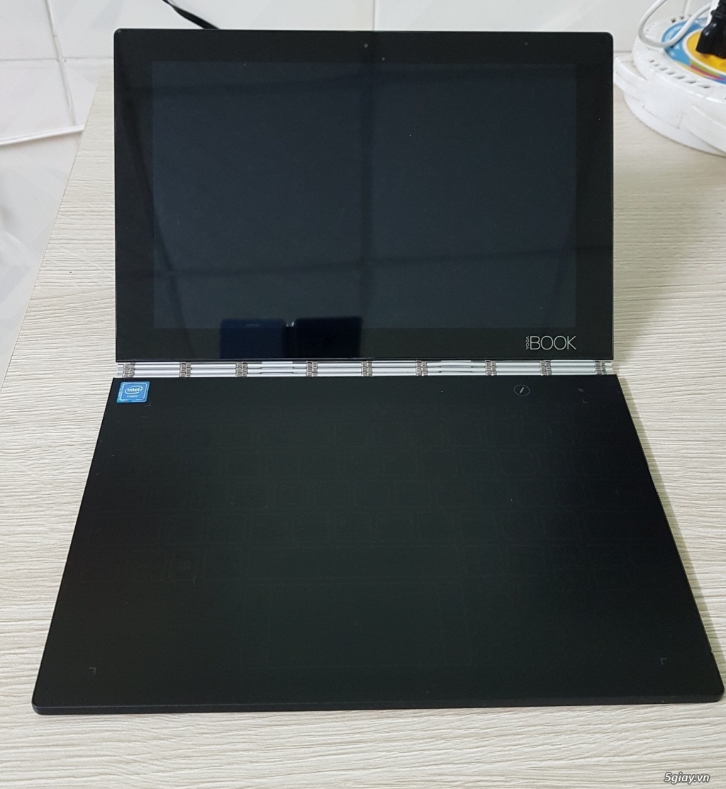 Lenovo Yoga Book window - 1