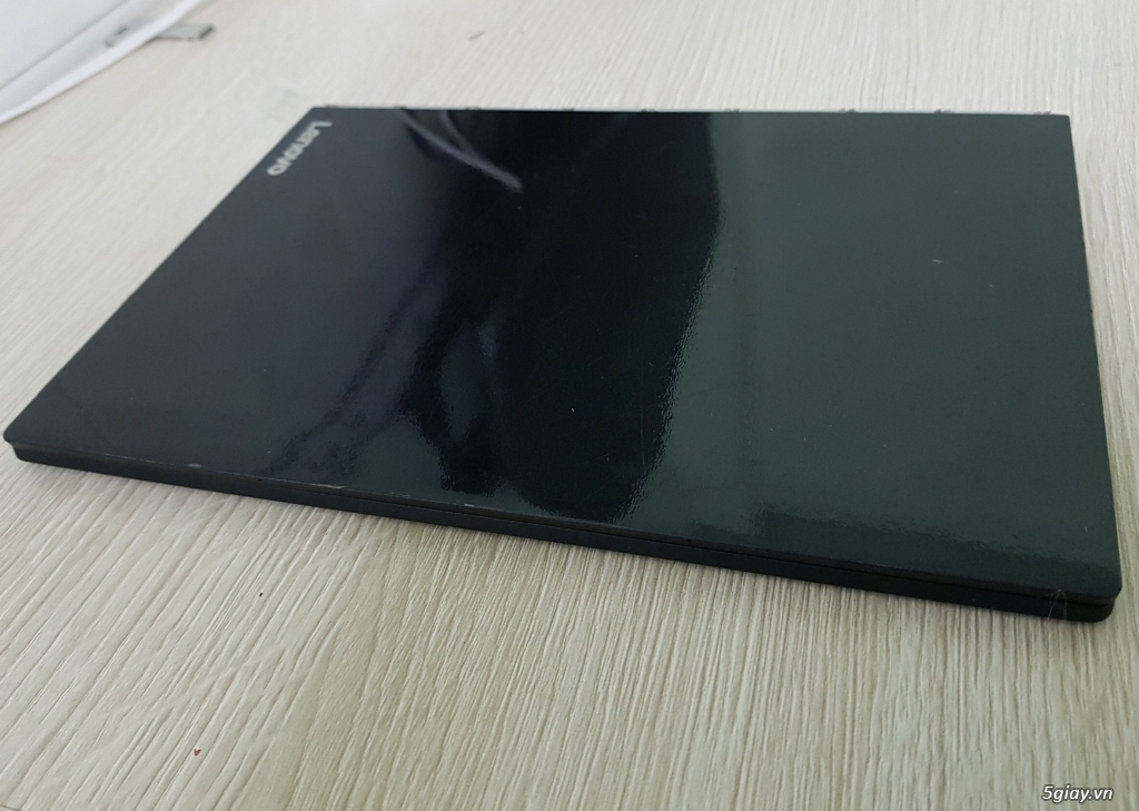 Lenovo Yoga Book window - 2