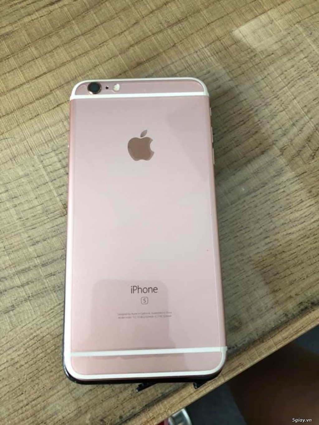 iPhone 6s plus 16G màu hồng.Tặng 3case - 3