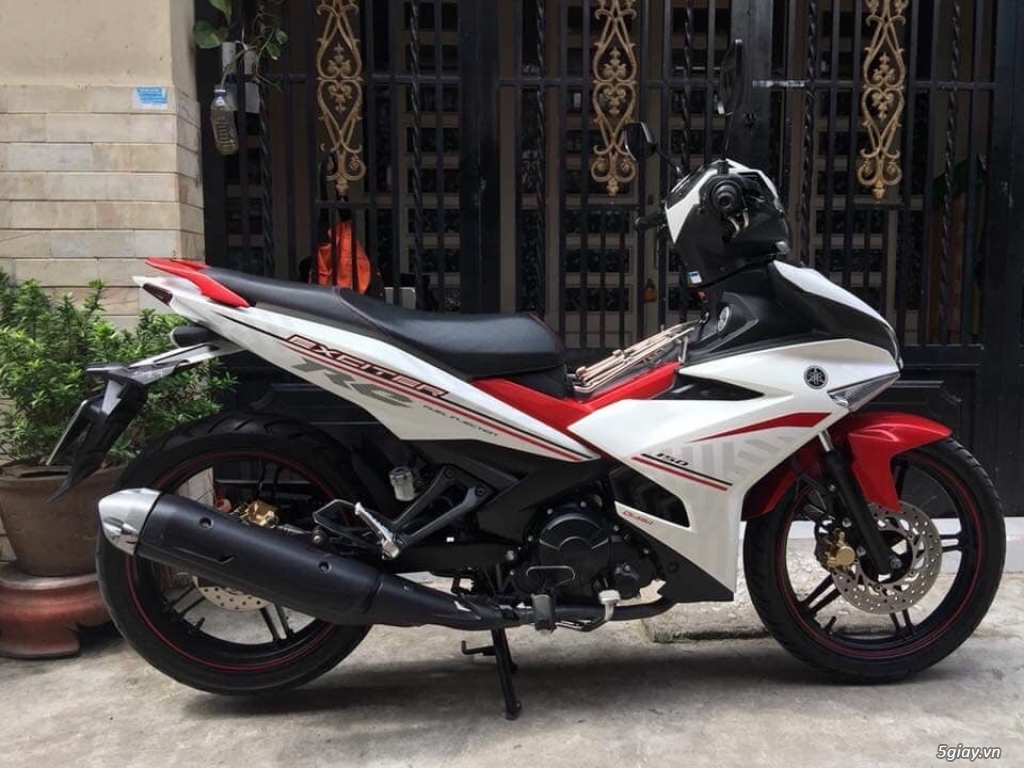 Exciter 150 Trắng đỏ ,xe đẹp 98%,bstp chính chủ