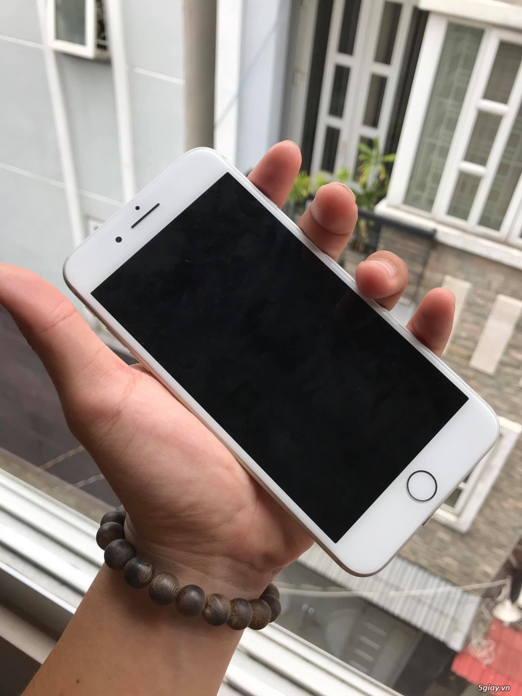 iPhone 7 Plus 128gb Silver likenew 99% - 1