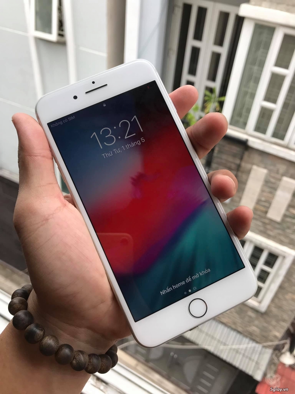 iPhone 7 Plus 128gb Silver likenew 99% - 2