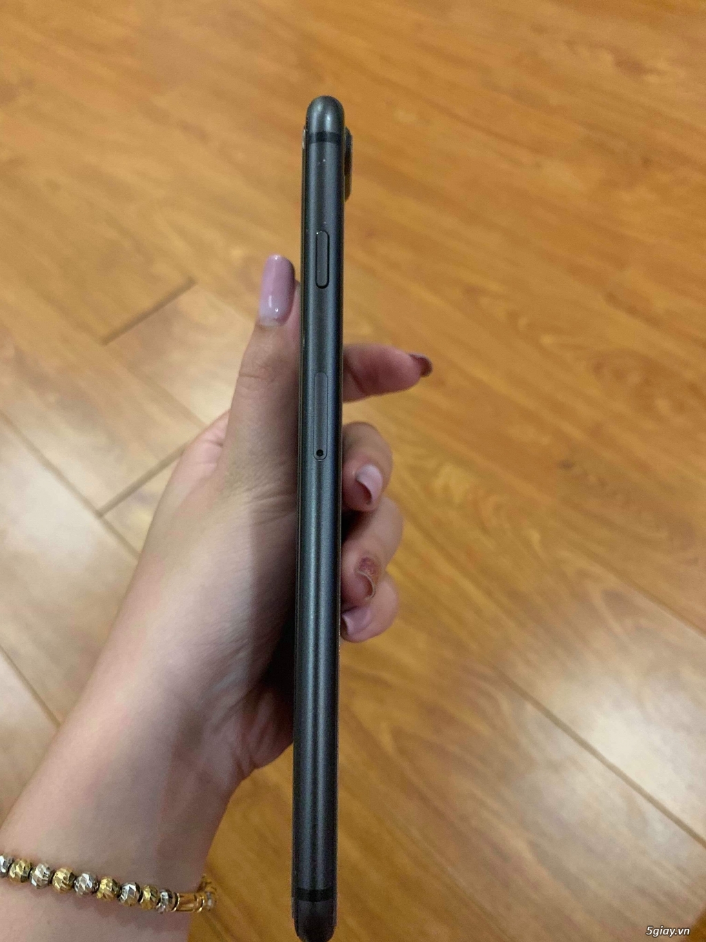 Cần Ra Đi iphone 8+ lock - 2