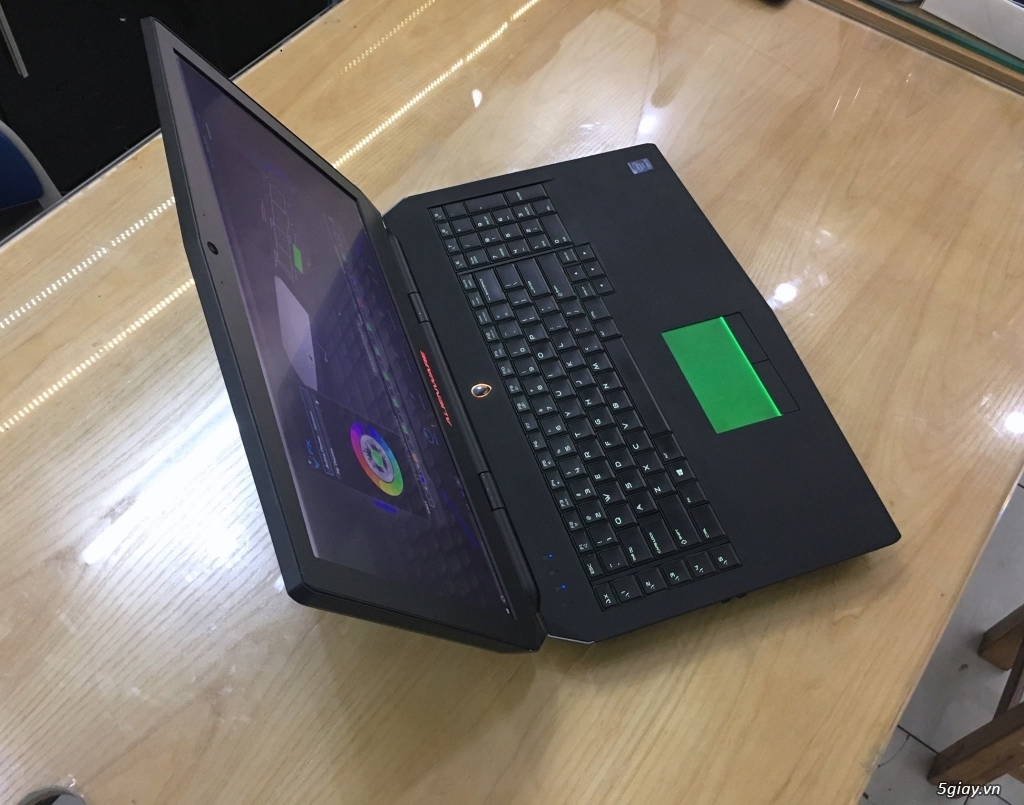 DELL ALIENWARE 17 R3+R5  -4710QM-Ram 16gb-HDD 1000GB+ SSD 180gb 17'3- - 4