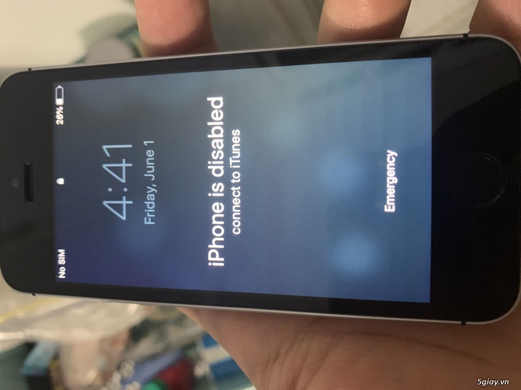 Iphone 5se dính icloud bán xác rẻ bèo