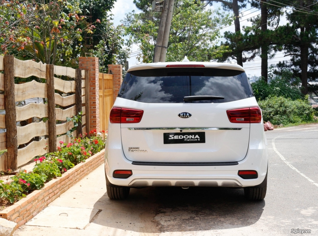 Kia Sedona FL 2019 sẵn xe giao ngay, giá tốt nhất TP HCM - 3