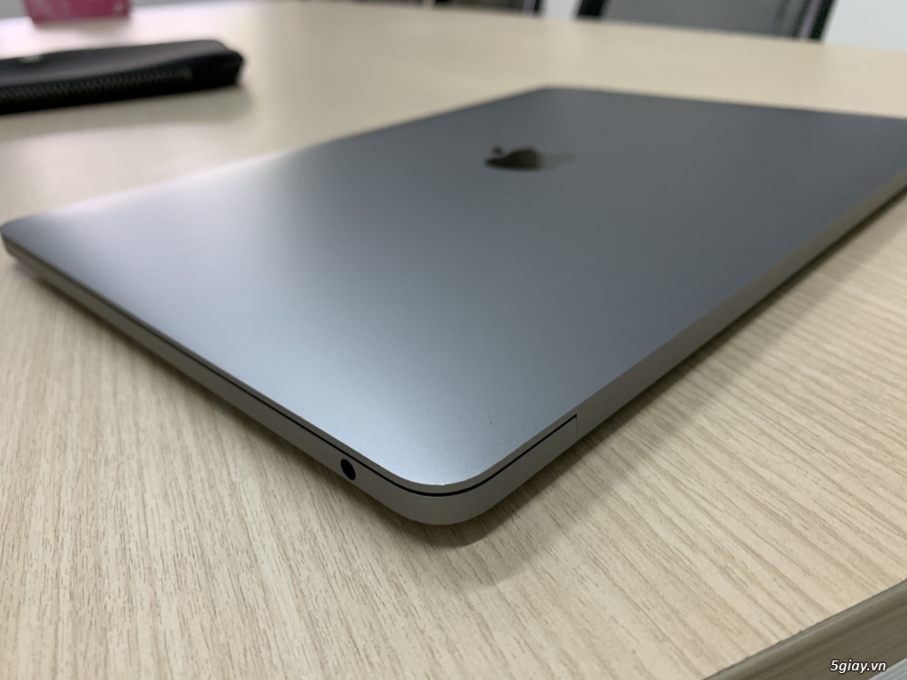 Macbook pro 2017 fullbox - 5