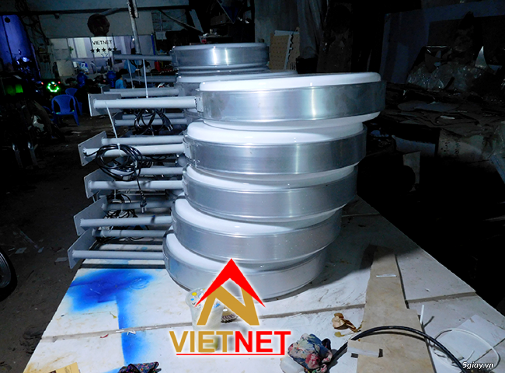 Làm hộp đèn mica hút nổi giá rẻ ở đâu? - 5