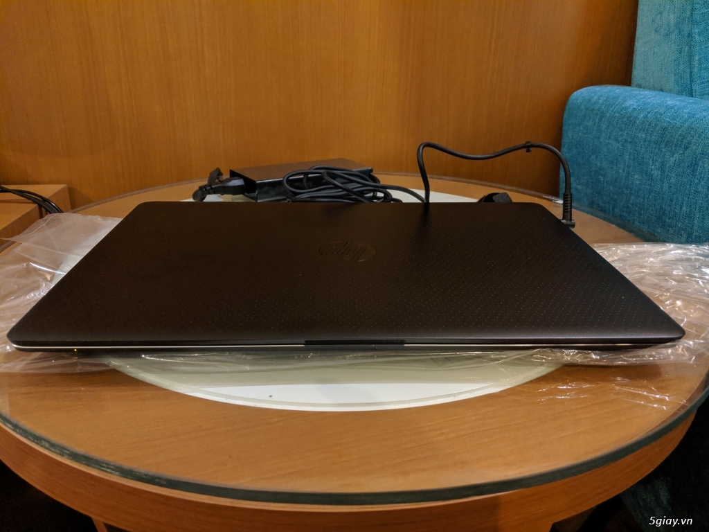 Cần bán: HP ZBook Studio G3 Xeon® E3-1505M - 1
