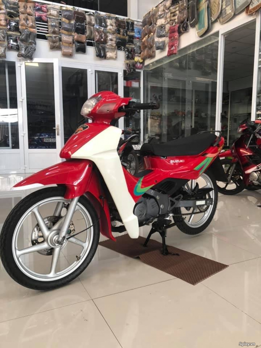 Chuyên thanh Lý Các loại xe Xipo-Suzuki hải Quan Giá