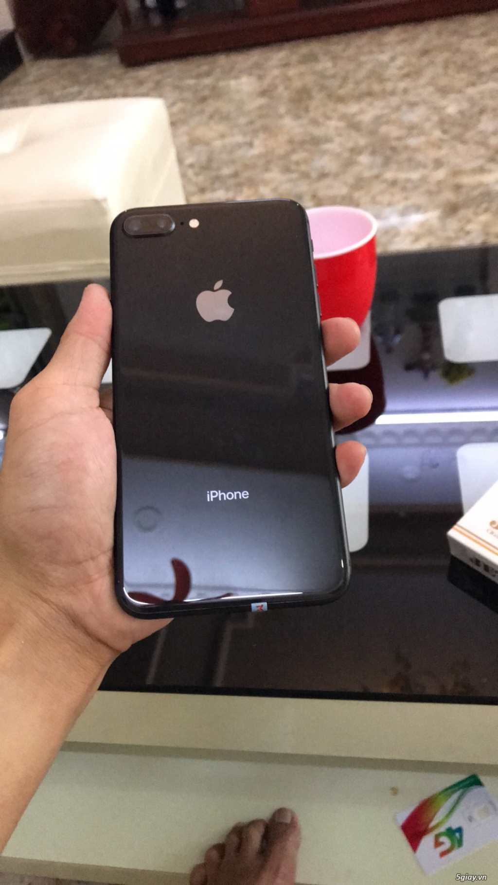 Cần bán iPhone 8 plus 64gb quốc tế