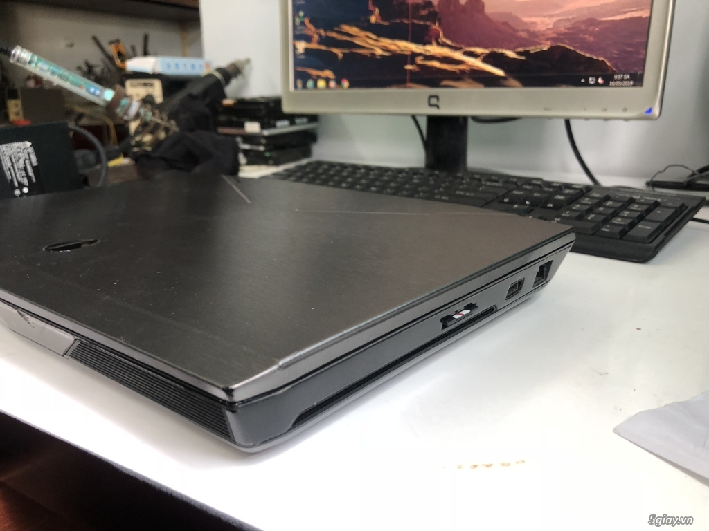 Laptop dell alienware 9t800