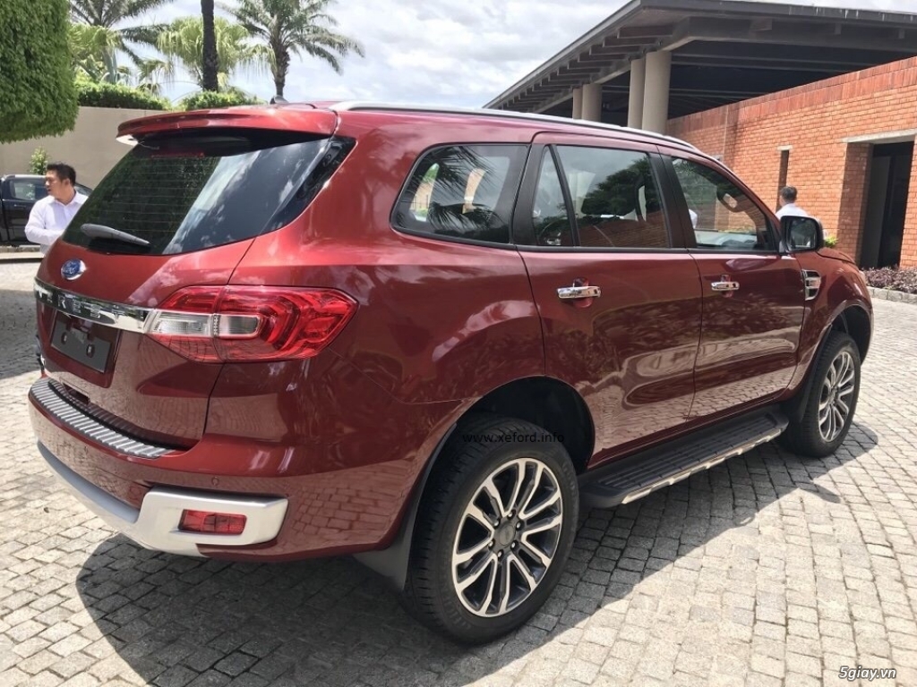 Ford Everest Ambient AT giao ngay - 1