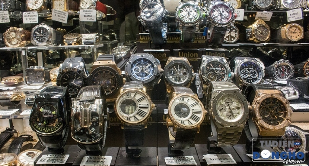Tại sao đồng hồ Patek Philippe hay Rolex luôn ở tình trạng hết hàng? - 1