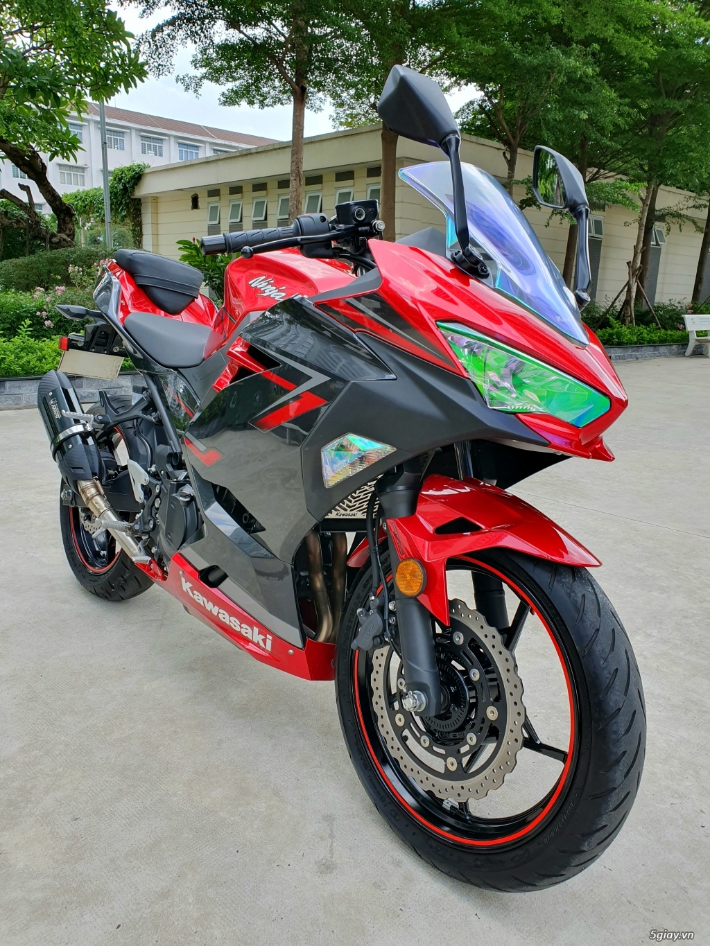 Kawasaki Ninja 400 ABS 2019 thêm màu tem giá không đổi 159 triệu đồng