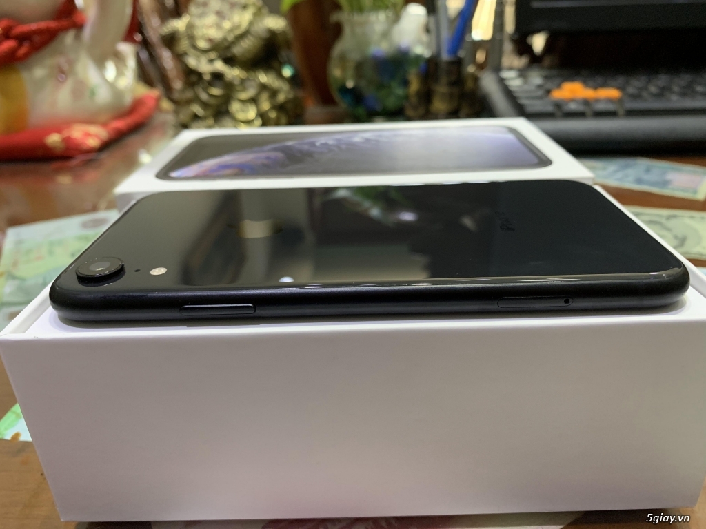 Bán iPhone Xr 64G Đen 2 Sim Quốc Tế Đẹp Fullbox 1 Đổi 1 28/11/2019 - 4