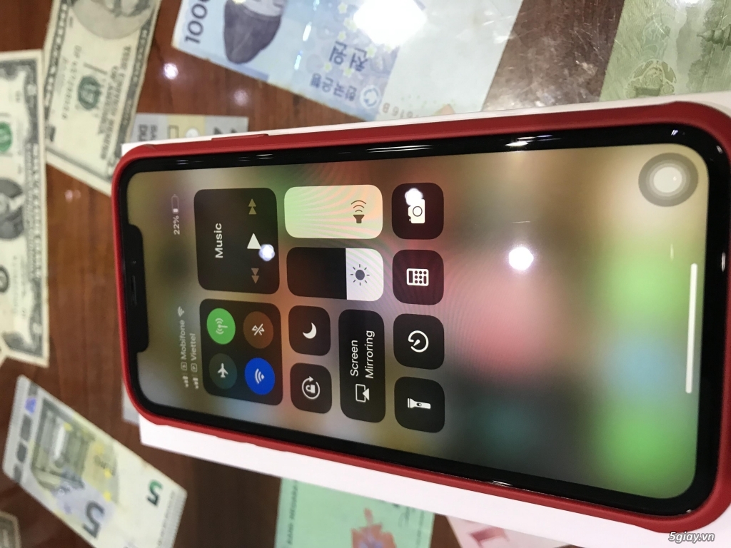 Bán iPhone Xr 64G Đen 2 Sim Quốc Tế Đẹp Fullbox 1 Đổi 1 28/11/2019 - 7