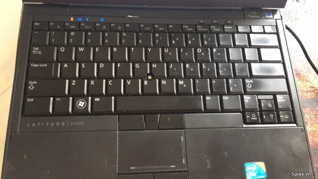 Dell latitude e4300 cpu p9400 nho gon - 2