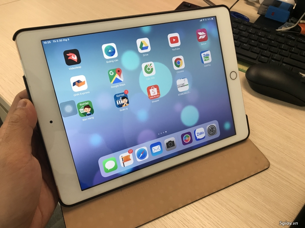 Ipad 2018 gen 6 chính hãng fullbox 99% tặng sim và bao da