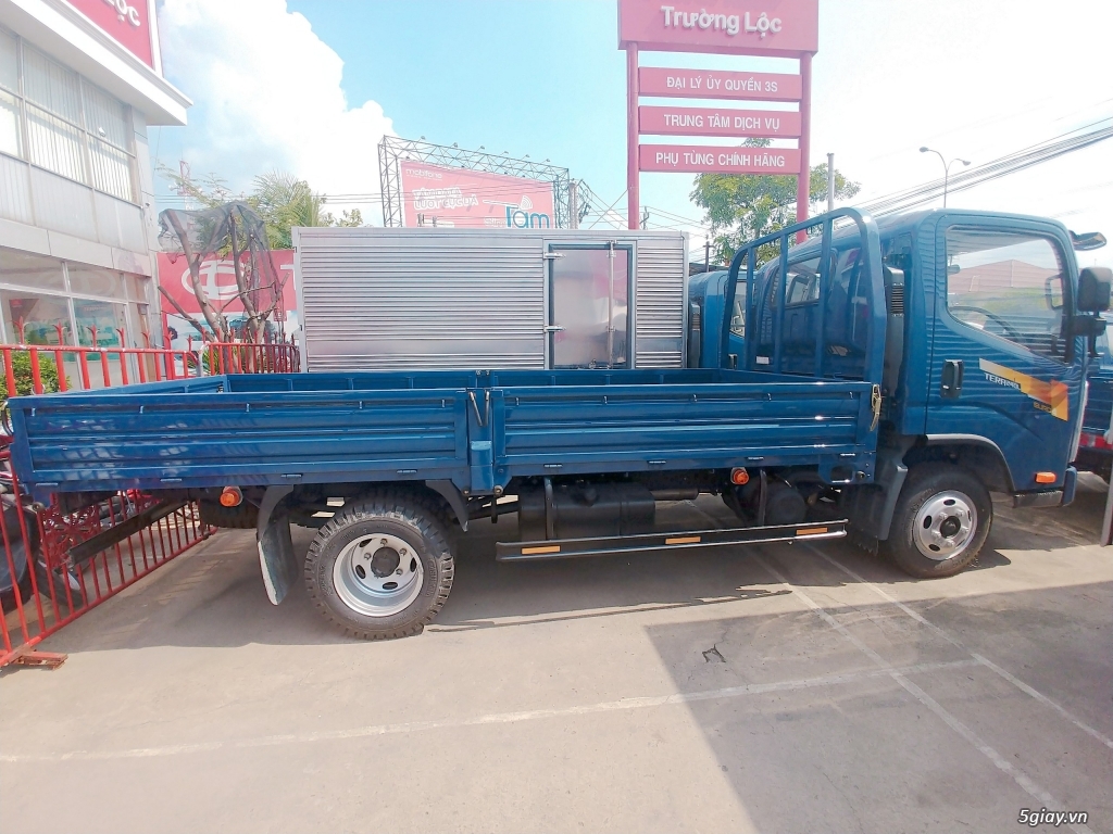 xe tải TERA 240L mua xe tặng thùng, máy isuzu giá Việt Nam - 2