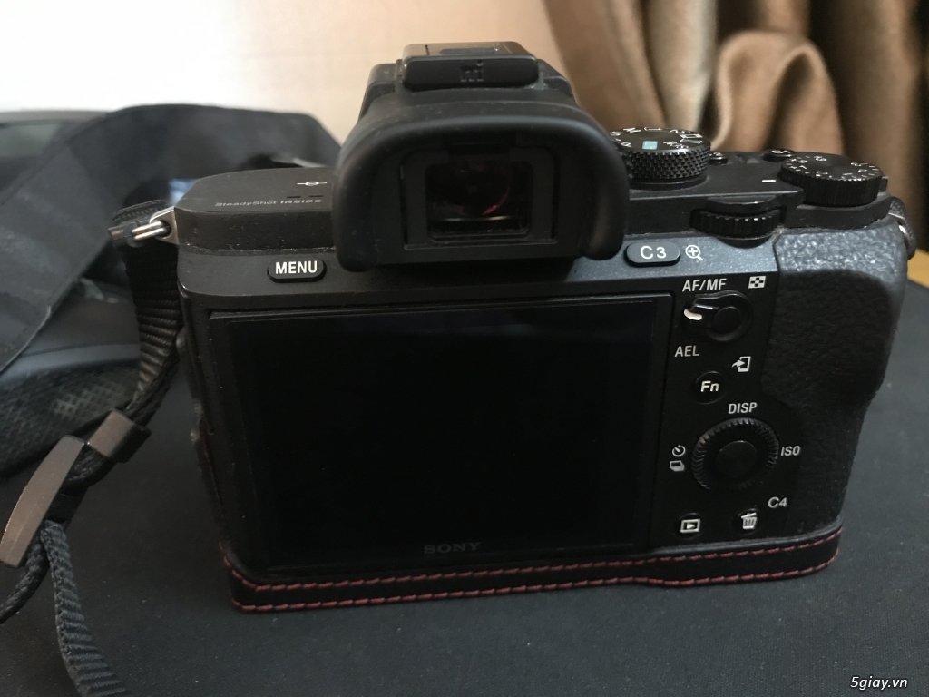 Cần bán body sony A7ii