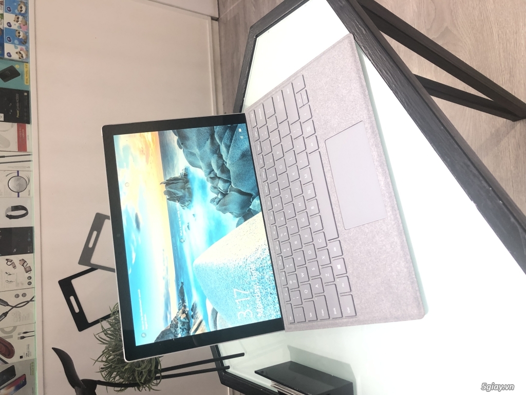 Surface Pro5 - 1
