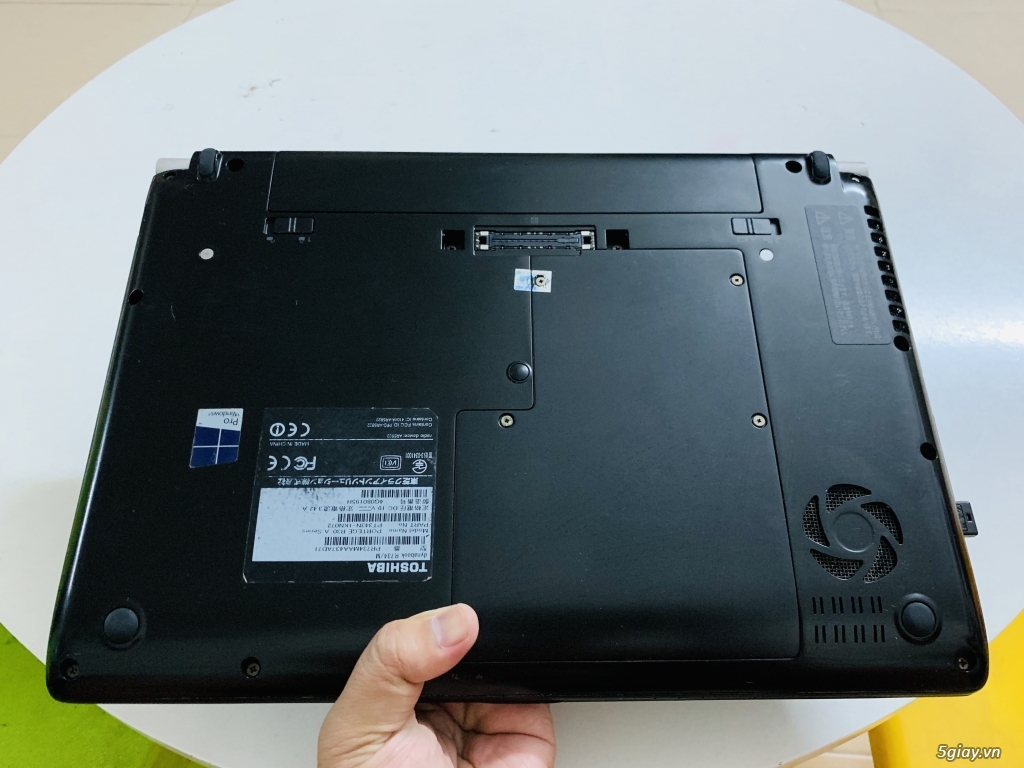 Cần thanh lý laptop Toshiba R30, chạy siêu nhanh, pin trâu - 2
