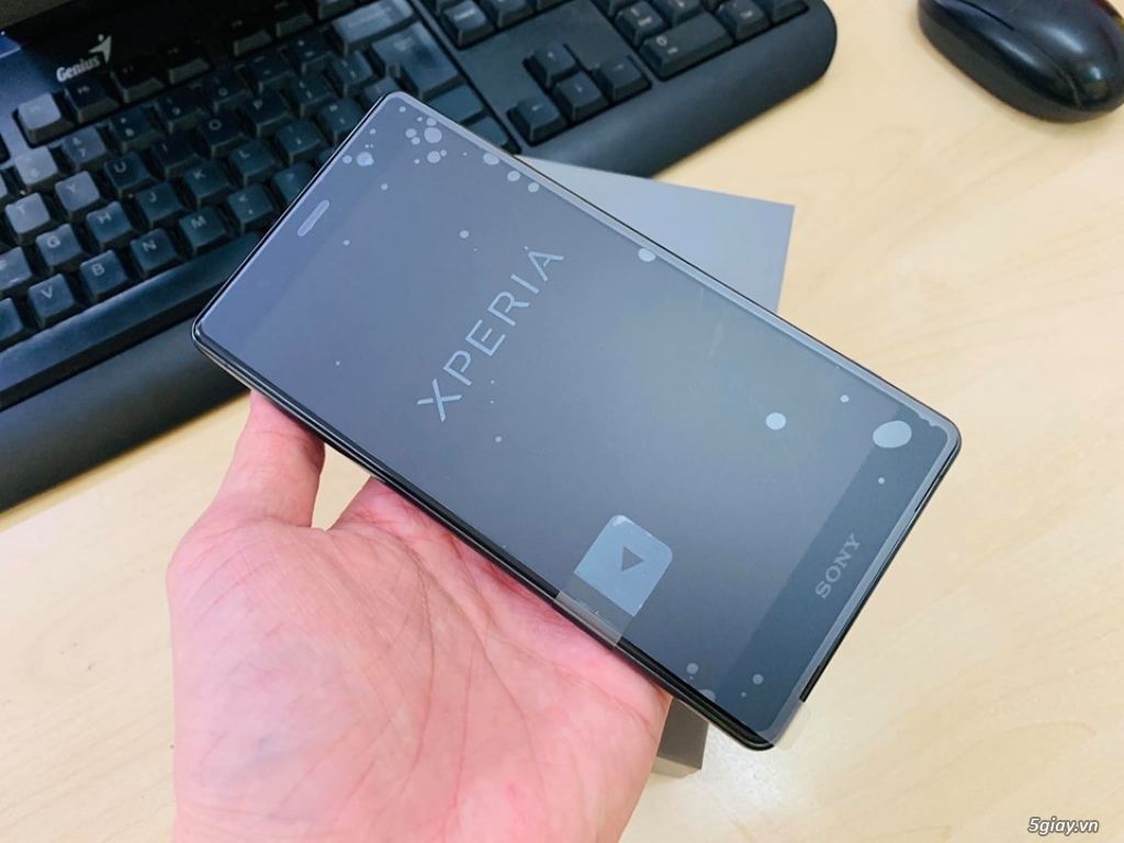 Điện thoại sony xperia XZ2 PREMIUM máy mới fullbox bảo hành 1 năm - 5