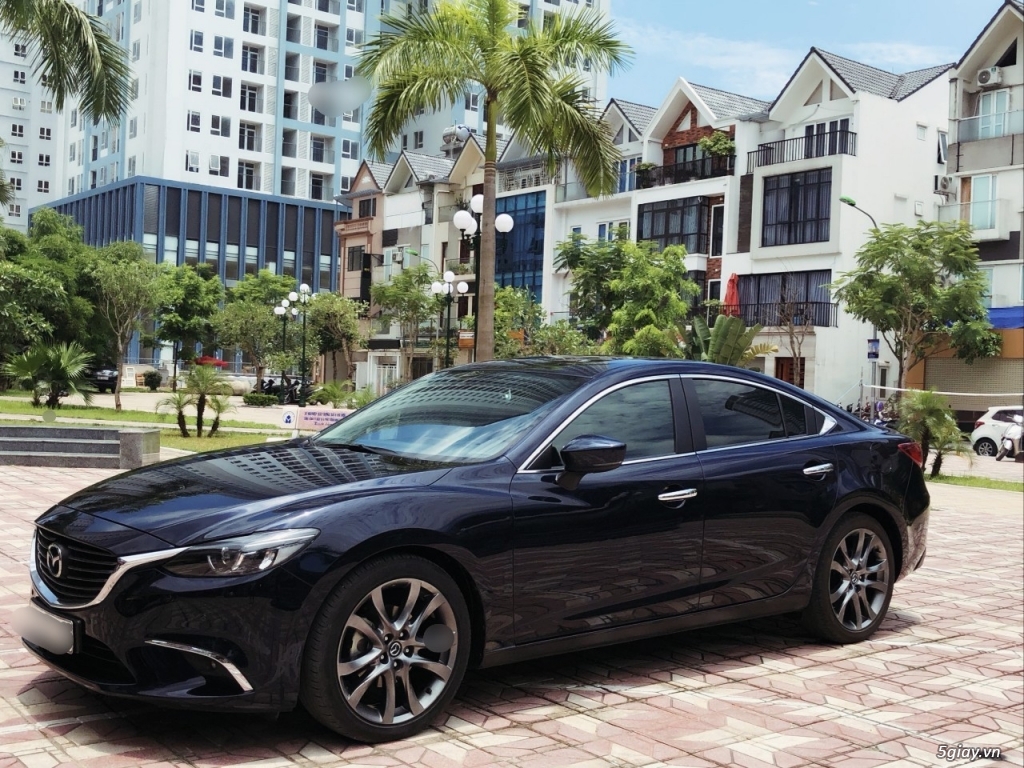 ! ! ! Mazda 6 2.0 premium model 2018 xanh canvansai - 2