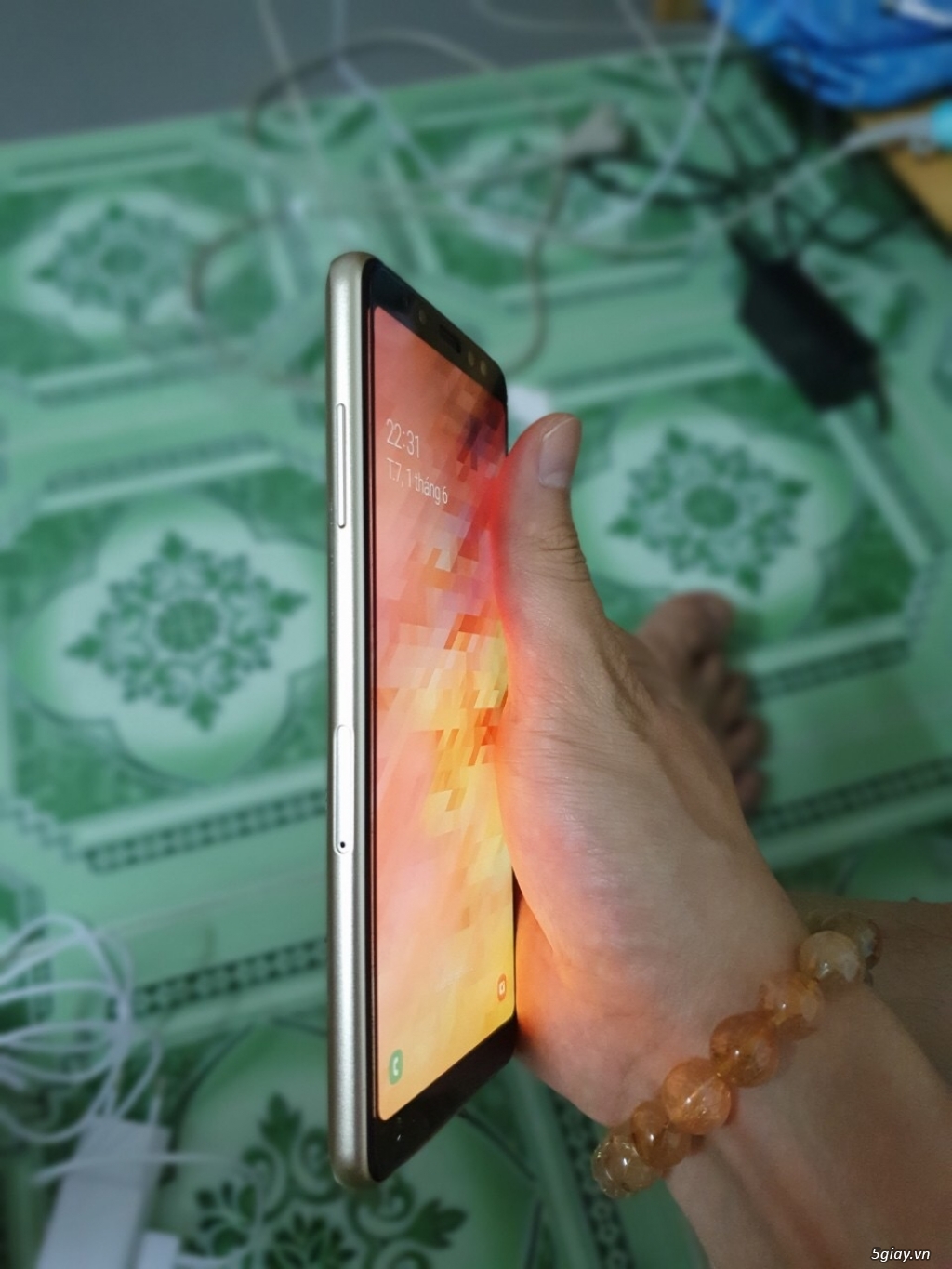 Cần bán A8+ tgdđ fullbox phụ kiện zin