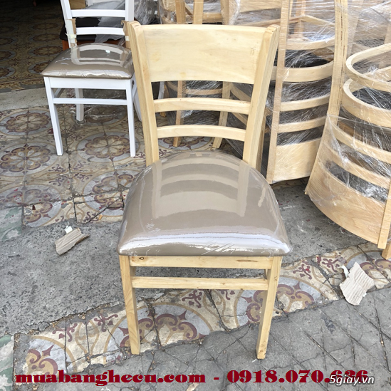 Top 10 mẫu bàn ghế gỗ cũ thanh lý giá rẻ tại TPHCM - 1